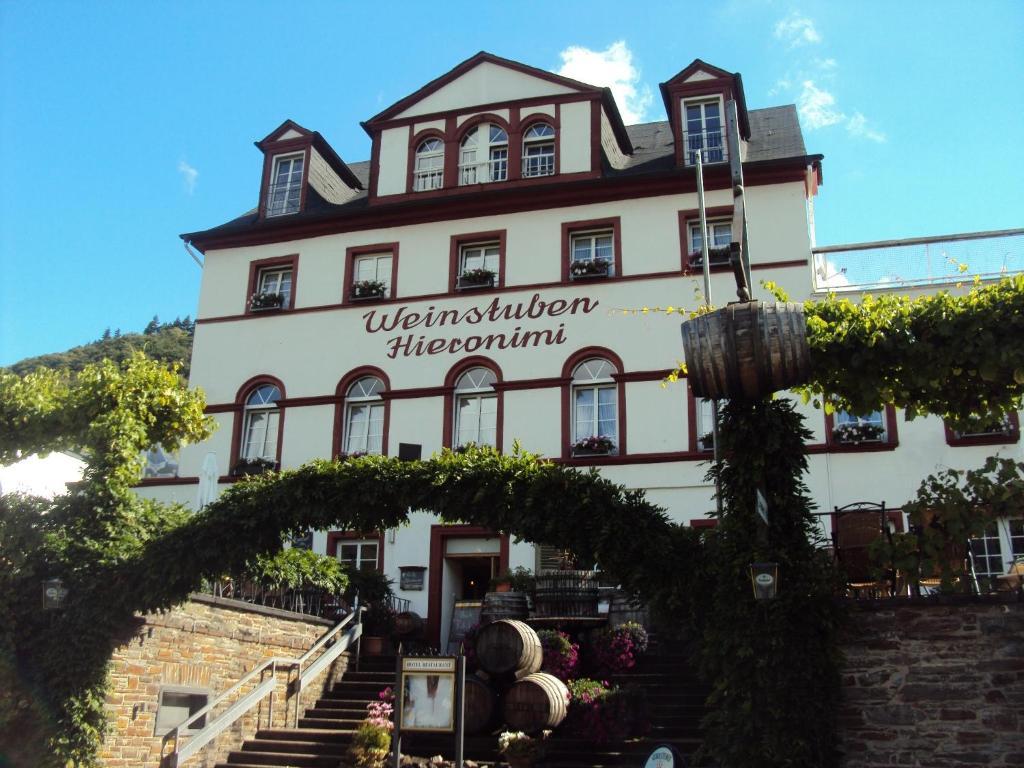 Hieronimi Hotel 2*